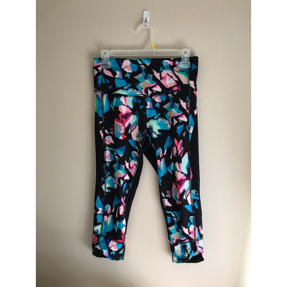 C9 Champion Geometric Capri Legging